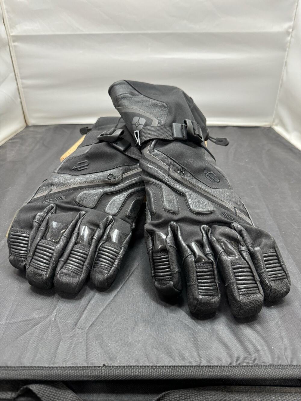 Arctiva Meridian Snowmobile Gloves XL Black Waterproof 3M Thinsulate 3340-1203